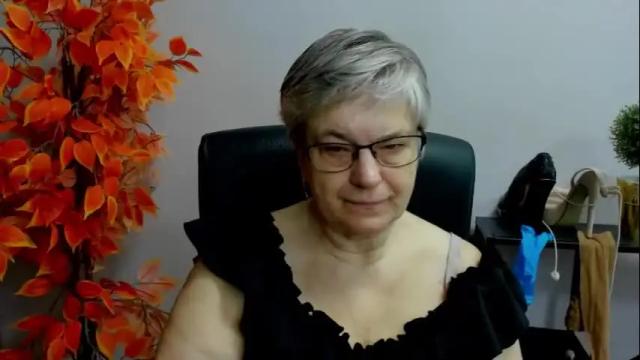 Image 6 of iris_xdesire Stream on Chaturbate on 11 days ago