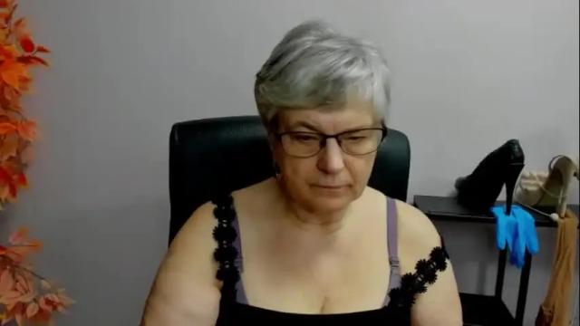 Image 6 of iris_xdesire Stream on Chaturbate on 9 days ago