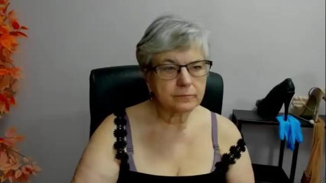Image 7 of iris_xdesire Stream on Chaturbate on 9 days ago