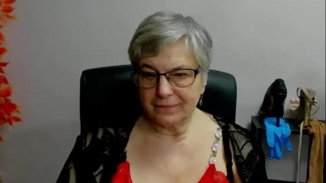 Image 3 of iris_xdesire Stream on Chaturbate on 4 days ago