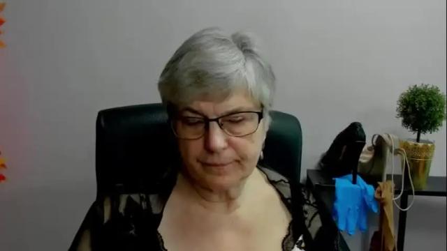 Image 6 of iris_xdesire Stream on Chaturbate on 3 days ago