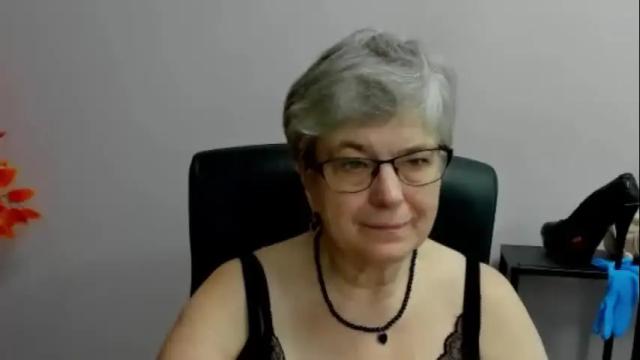 Image 11 of iris_xdesire Stream on Chaturbate on 1 day ago