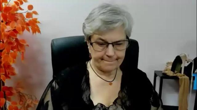 Image 10 of iris_xdesire Stream on Chaturbate on 2 months ago