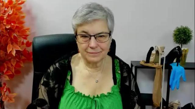 Image 6 of iris_xdesire Stream on Chaturbate on 1 month ago