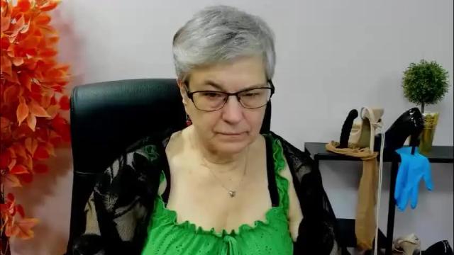 Image 8 of iris_xdesire Stream on Chaturbate on 1 month ago