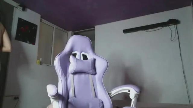 Image 6 of irisbell_ Stream on Chaturbate on 2 months ago