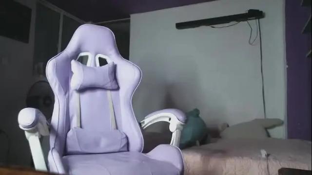 Image 11 of irisbell_ Stream on Chaturbate on 2 months ago