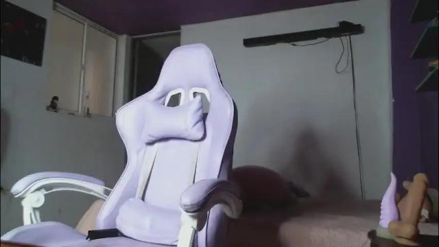 Image 10 of irisbell_ Stream on Chaturbate on 1 month ago
