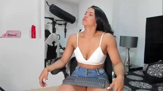 Image 3 of irisfit Stream on Chaturbate on 1 month ago