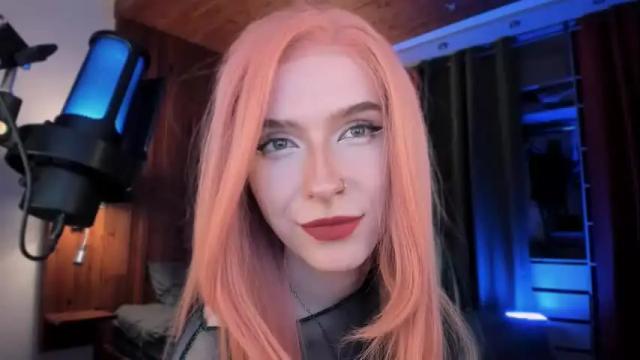 Image 2 of irisice Stream on Chaturbate on 1 month ago