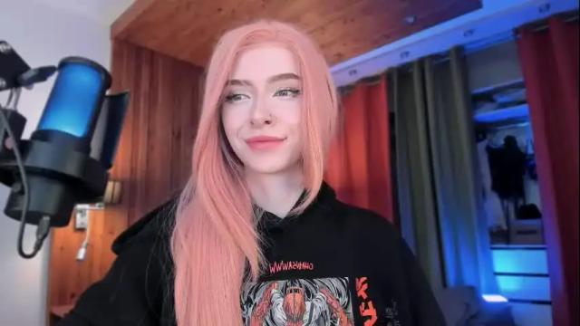 Image 3 of irisice Stream on Chaturbate on 1 month ago