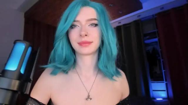 Image 2 of irisice Stream on Chaturbate on 11 days ago