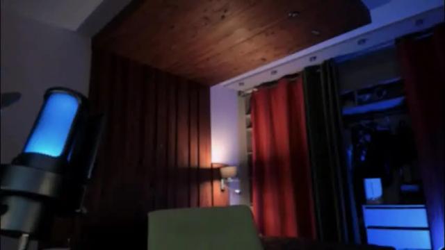 Image 2 of irisice Stream on Chaturbate on 1 month ago