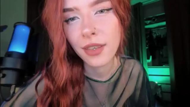 Image 2 of irisice Stream on Chaturbate on 1 month ago