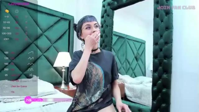 Image 2 of irismorrison Stream on Chaturbate on 14 months ago