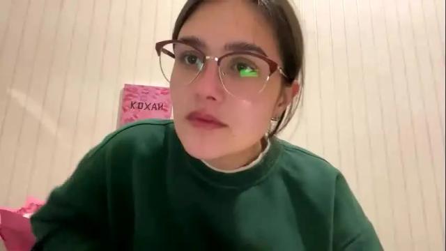 Image 2 of irisss31 Stream on Chaturbate on 2 months ago