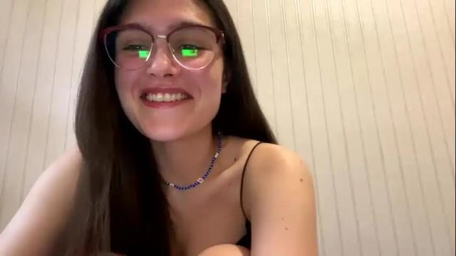 Image 2 of irisss31 Stream on Chaturbate on 1 month ago