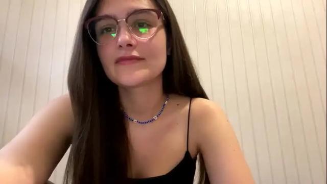 Image 3 of irisss31 Stream on Chaturbate on 1 month ago