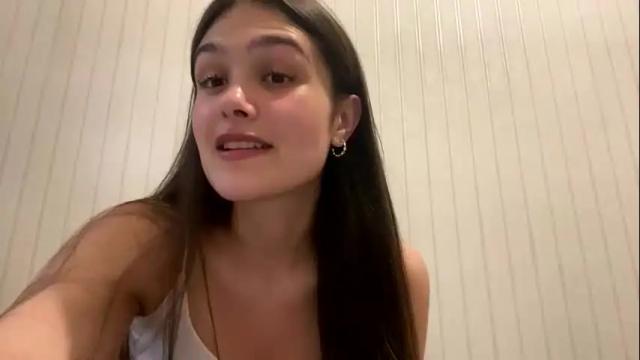 Image 2 of irisss31 Stream on Chaturbate on 1 month ago
