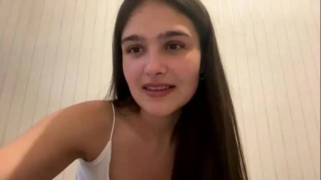 Image 3 of irisss31 Stream on Chaturbate on 1 month ago