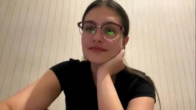 Image 2 of irisss31 Stream on Chaturbate on 1 month ago