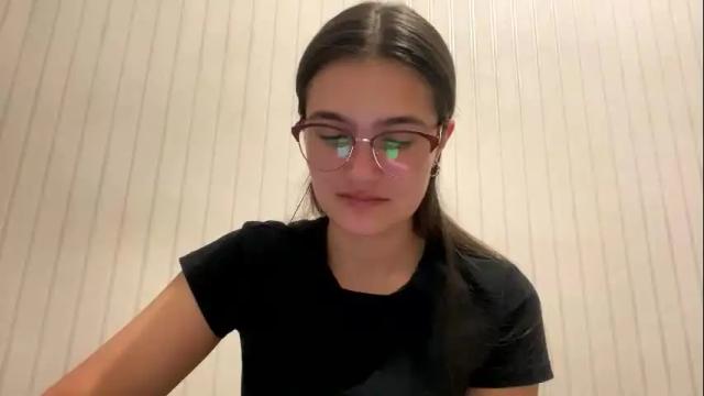 Image 4 of irisss31 Stream on Chaturbate on 1 month ago