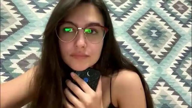 Image 3 of irisss31 Stream on Chaturbate on 1 month ago