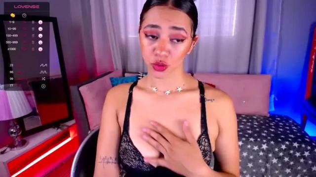 Image 8 of irisss_ Stream on Chaturbate on 21 months ago
