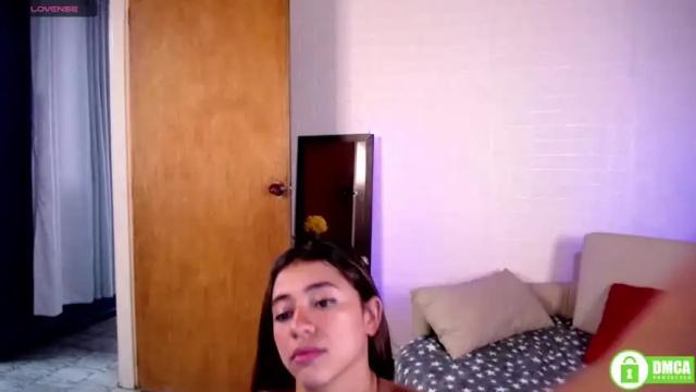 Image 12 of irisss_ Stream on Chaturbate on 20 months ago