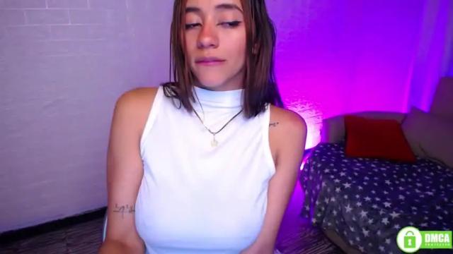 Image 3 of irisss_ Stream on Chaturbate on 20 months ago