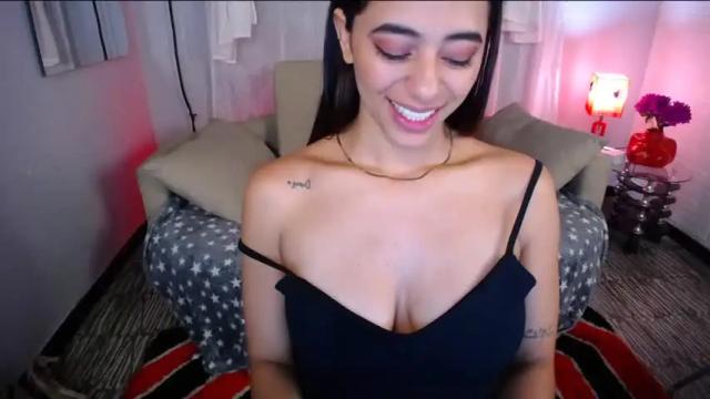 Image 12 of irisss_ Stream on Chaturbate on 19 months ago