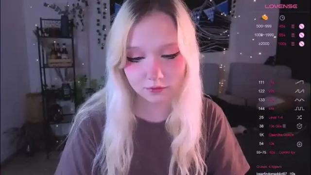 Image 4 of irma_bell Stream on Chaturbate on 24 days ago