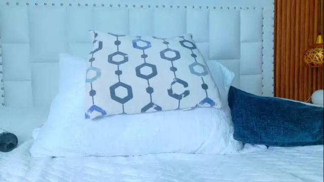 Image 7 of irresistiblemilf Stream on Chaturbate on 1 month ago