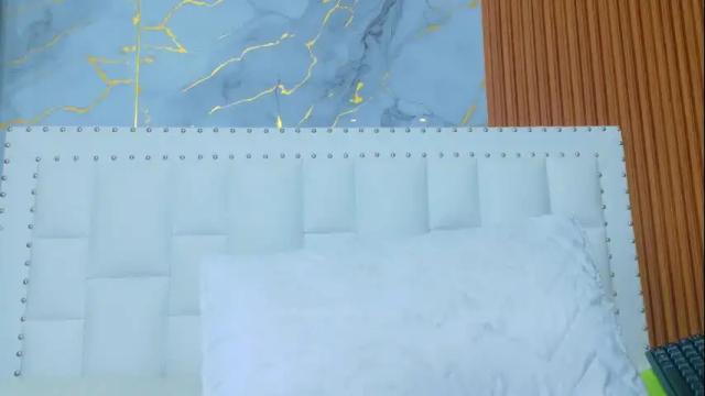 Image 7 of irresistiblemilf Stream on Chaturbate on 16 days ago