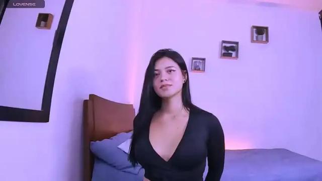 Image 8 of iryna_zeny Stream on Chaturbate on 14 months ago