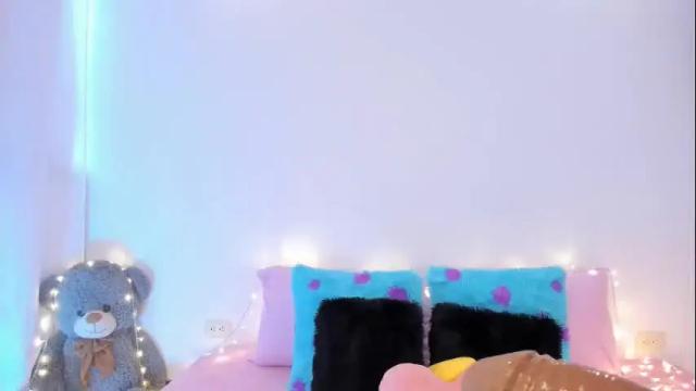Image 8 of isa_belaa Stream on Chaturbate on 1 month ago