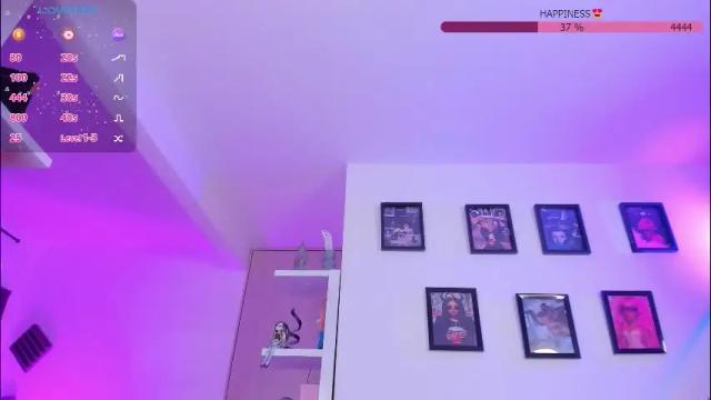 Image 3 of isa_greey Stream on Chaturbate on 13 days ago