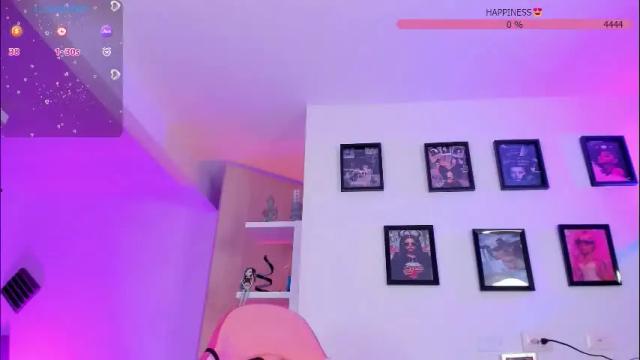 Image 11 of isa_greey Stream on Chaturbate on 6 days ago