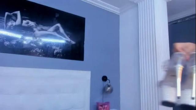 Image 2 of isa_lancaster Stream on Chaturbate on 25 days ago