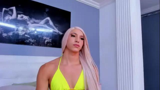 Image 7 of isa_lancaster Stream on Chaturbate on 6 days ago