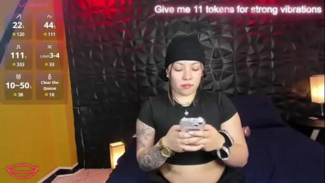 Image 2 of isa_reel Stream on Chaturbate on 1 month ago