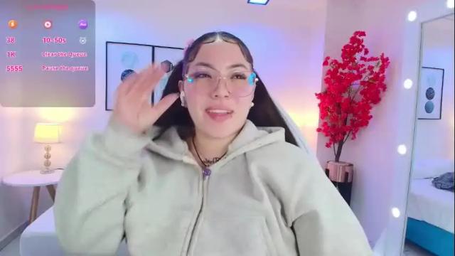Image 2 of isa_reel Stream on Chaturbate on 1 month ago