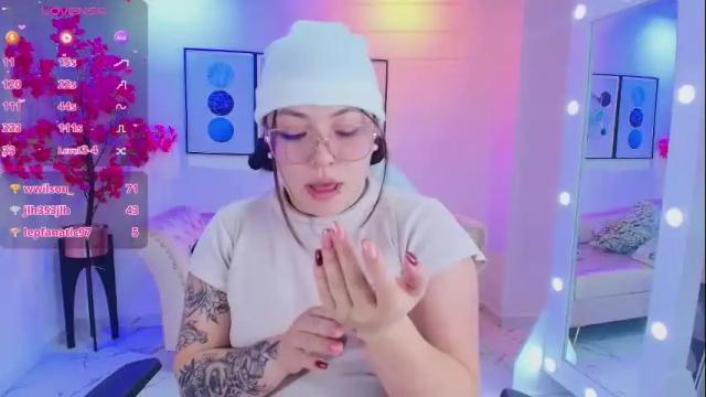 Image 2 of isa_reel Stream on Chaturbate on 26 days ago