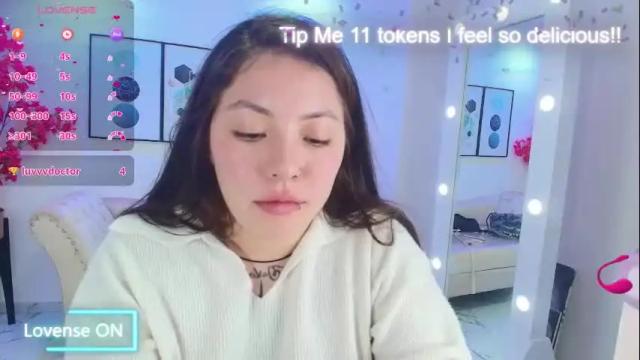 Image 4 of isa_reel Stream on Chaturbate on 22 days ago