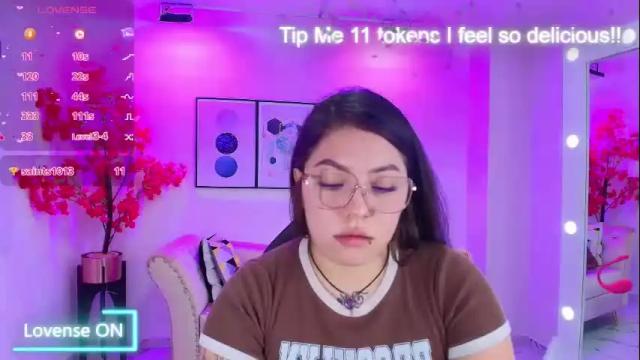 Image 2 of isa_reel Stream on Chaturbate on 20 days ago