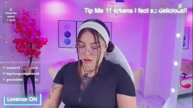 Image 10 of isa_reel Stream on Chaturbate on 13 days ago