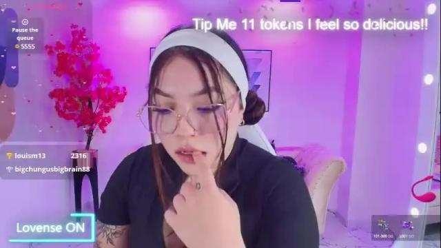Image 2 of isa_reel Stream on Chaturbate on 13 days ago