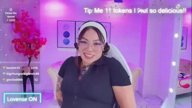 Image 8 of isa_reel Stream on Chaturbate on 13 days ago