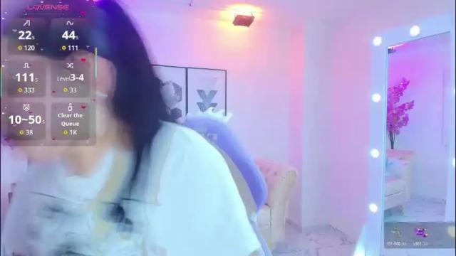 Image 3 of isa_reel Stream on Chaturbate on 1 month ago