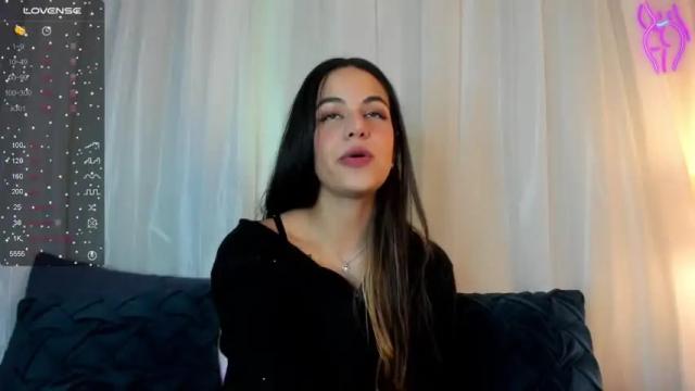 Image 6 of isa_ricci_ Stream on Chaturbate on 19 months ago